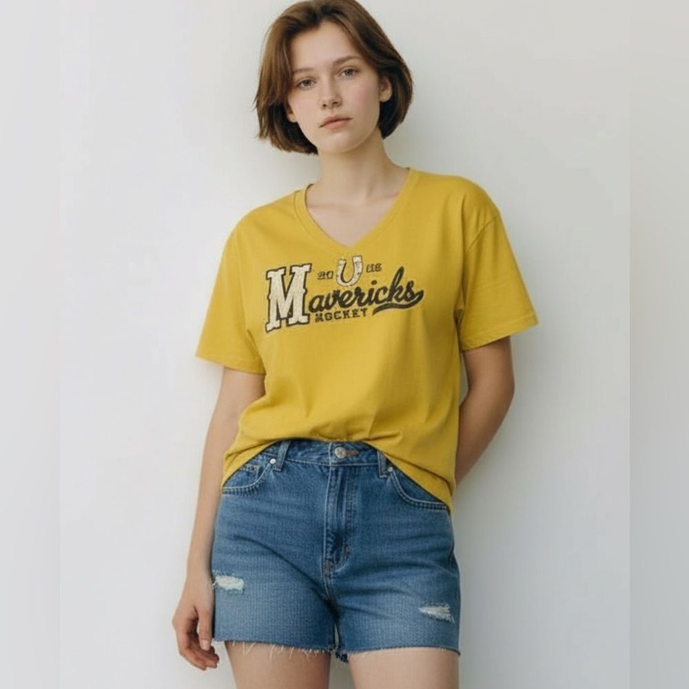 Champion Mavericks Hockey V Neck Yellow T Shirt Sz L